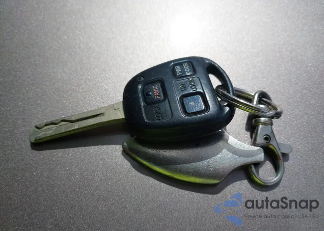 2T2HK31U99C126615: 43015382