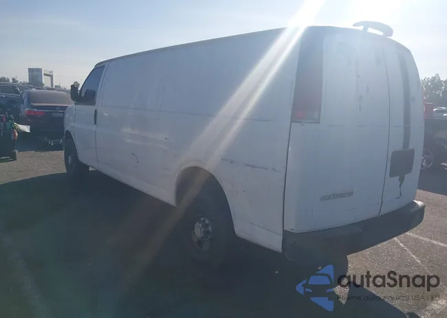 1GCHG39C681212386: 43015543