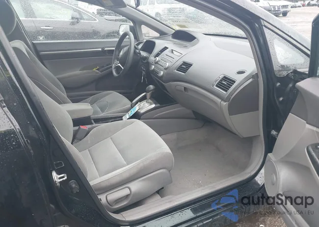 2HGFA1F82AH513954: 43015589