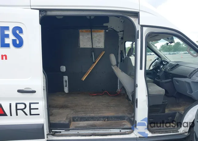 1FTYR3XM0FKA16246: 43015648