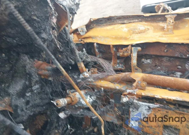 JF2SJAEC0JH517799: 43015677