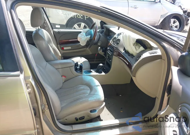 2C3HE66G22H164574: 43015738