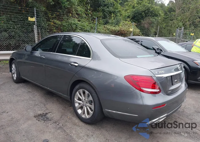 WDDZF4KB2HA142812: 43015746