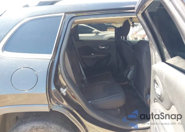 1C4PJLCB5GW258161: 43015066