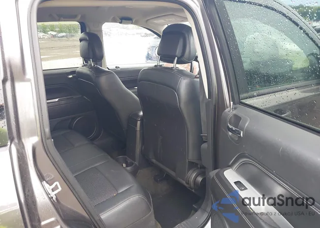 1C4NJDEB3GD674828: 43015101