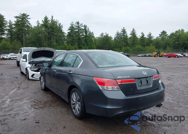 1HGCP2F7XCA154837: 43015257