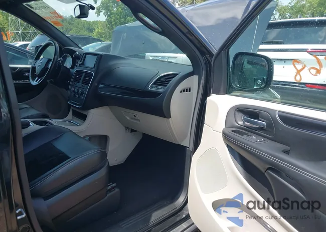 2C4RDGCG4JR242035: 43015268