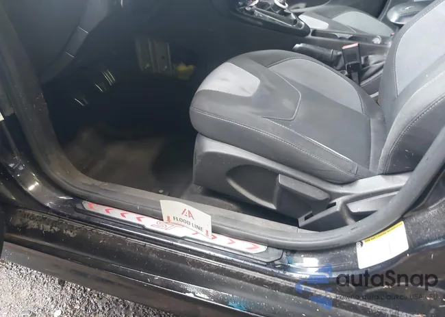 1FADP3L90JL256945: 43016310