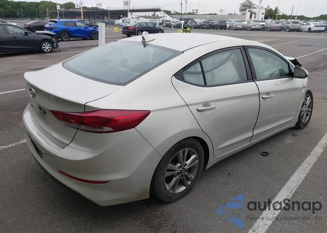 KMHD84LF1HU370228: 43016313