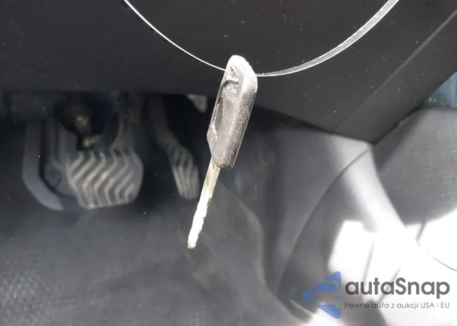 JN8AT2MT8HW391763: 43016353