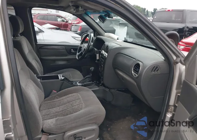 1GKES16S746136499: 43016716