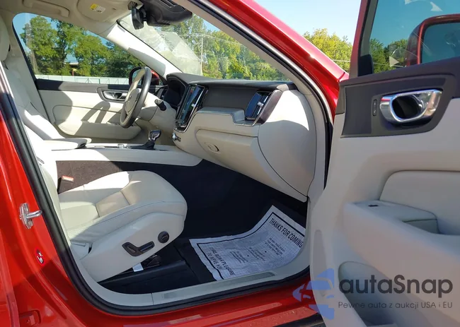 LYV102DK3KB183458: 43016775