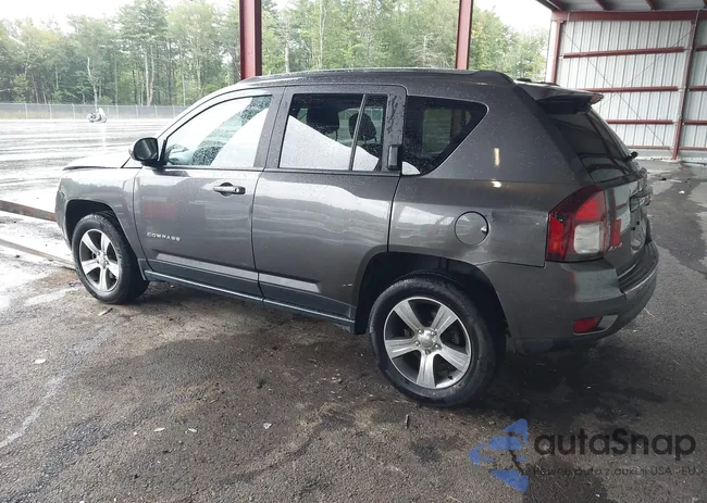 1C4NJDEB6HD193232: 43015974