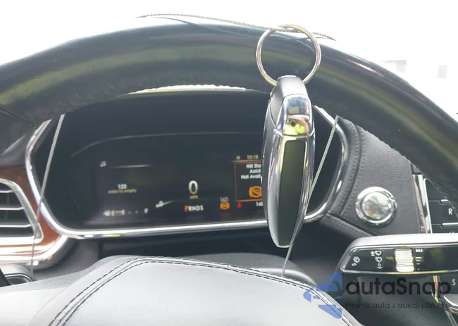 1LN6L9SK1H5609533: 43016078