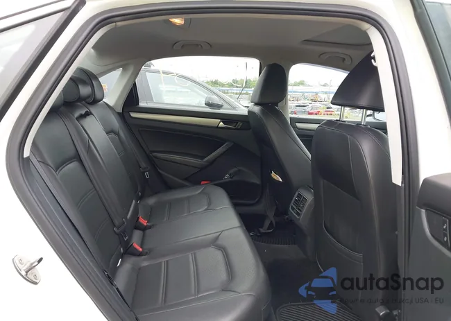 1VWBT7A30EC059814: 43016154