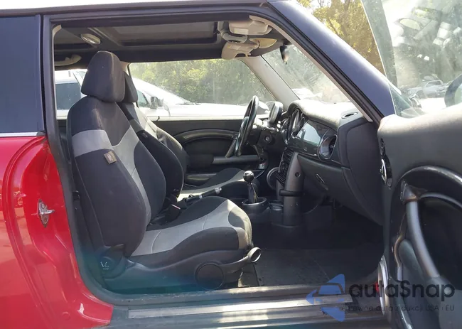 WMWRE334X4TD86858: 43016247