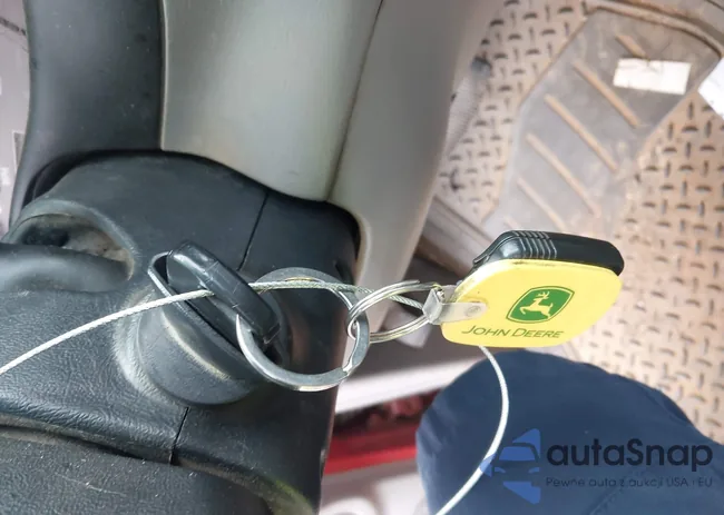 1FMZU24E9XUC67150: 43017353