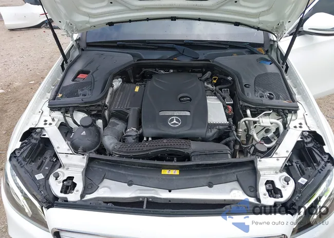 WDDZF4JB2HA104966: 43017396