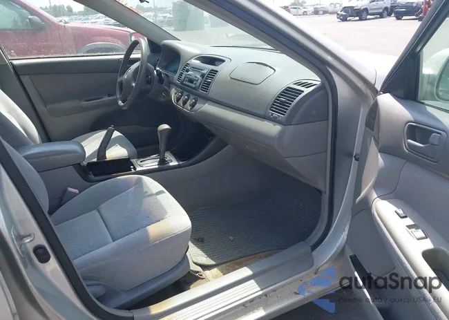 4T1BE32KX3U701132: 43017472