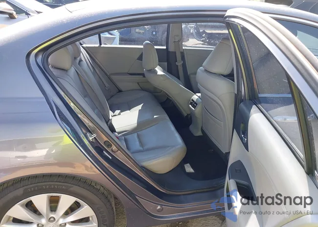 1HGCR2F86DA055002: 43017502