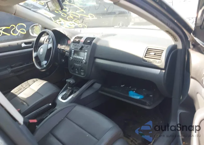 3VWRZ71K88M045540: 43017641