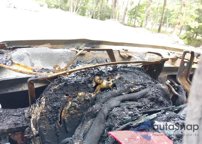 1GCHK24UX4E155413: 43017829