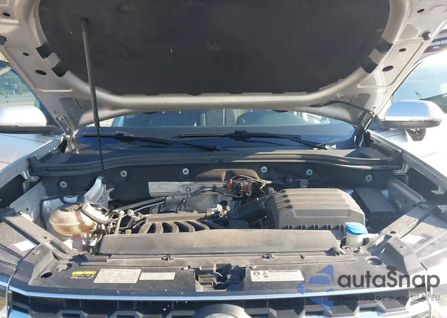 1V2ER2CA1JC545943: 43016885