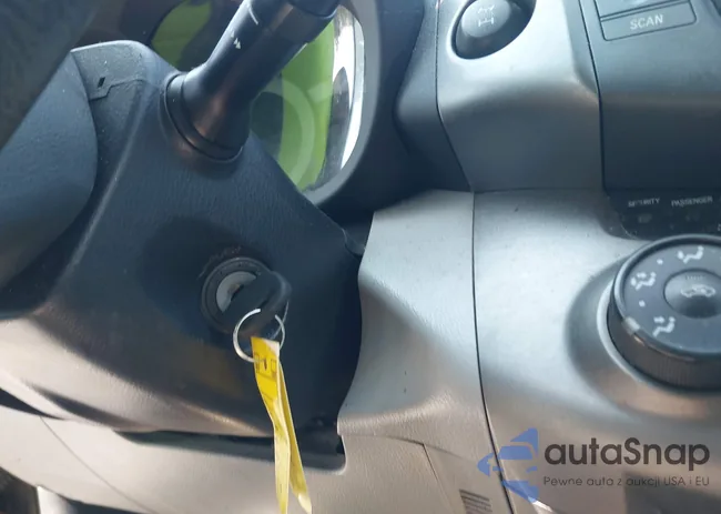 JTMBF33V695008684: 43017063