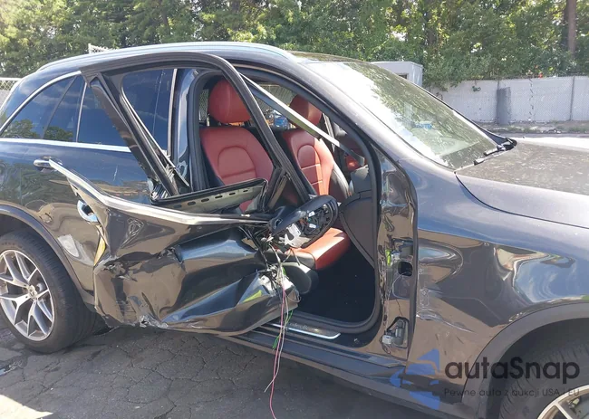 W1N0G8EB9MF961552: 43017176