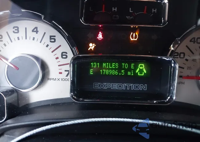 1FMFU205X8LA04715: 43017201