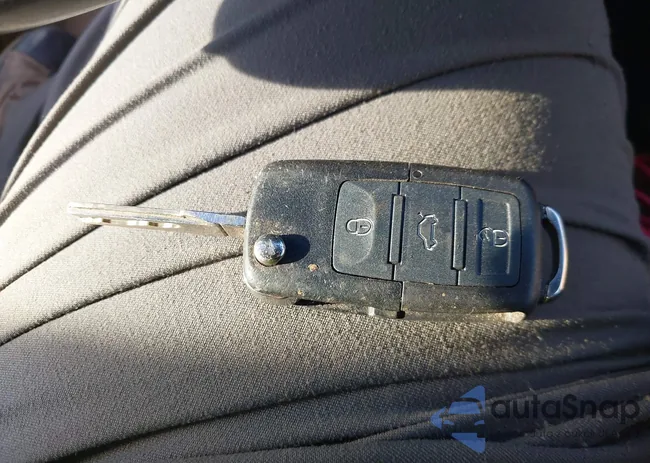 3VWRM71K48M049549: 43017235