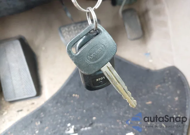 4T1BE32K03U721258: 43018304