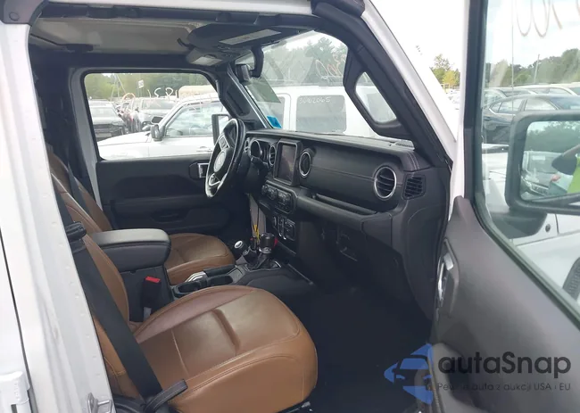 1C4HJXEG8MW567364: 43018360