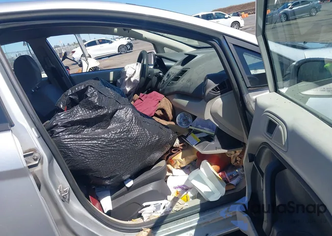 3FADP4AJ6CM104415: 43018413