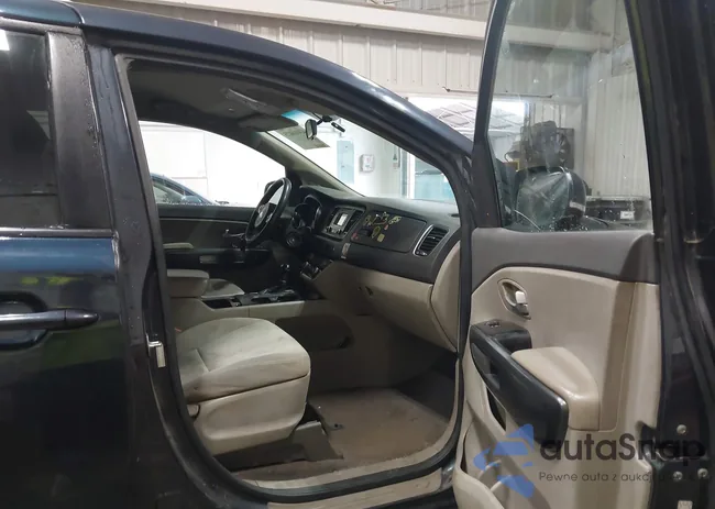 KNDMB5C15F6061914: 43018475