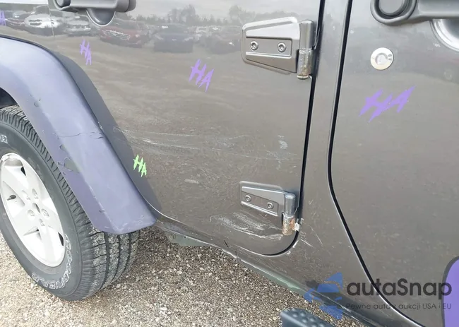 1C4HJWDGXJL920843: 43018506