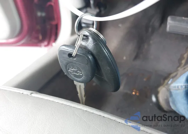 2G1WV58K581258456: 43018528