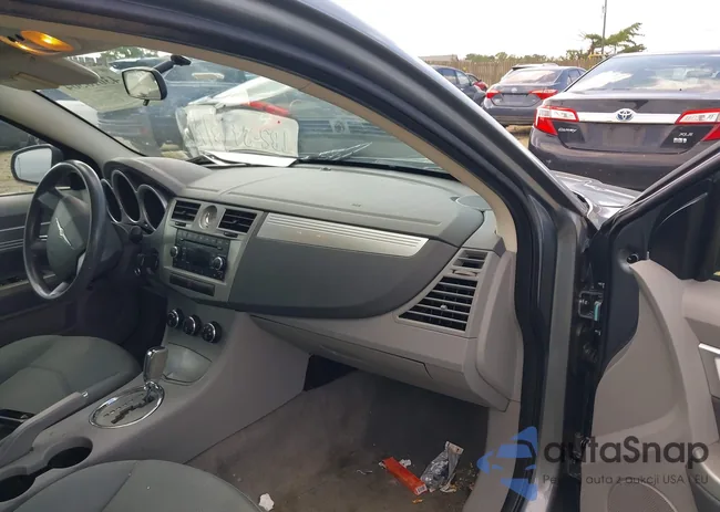 1C3LC56K17N508005: 43018564