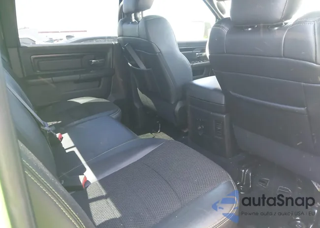 1C6RR7MT2HS827533: 43018702