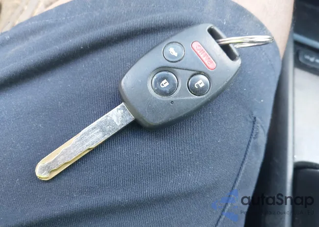 1HGCP3F85AA017543: 43017966