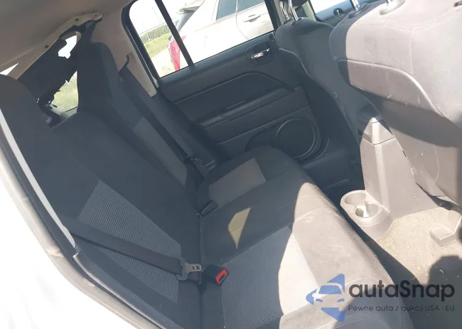 1C4NJRFB2FD136258: 43018080