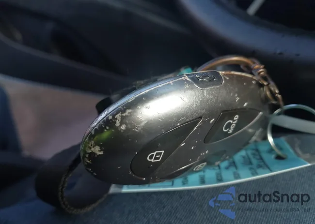 KMHLS4DG0RU670851: 43018256