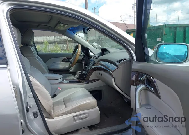 2HNYD2H64BH528452: 43019310