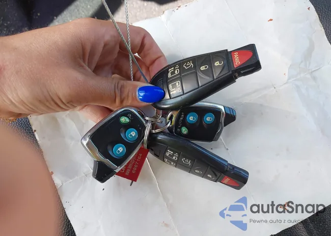 2C4RC1BG9CR227146: 43019352