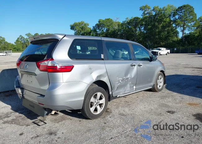 5TDZZ3DC1JS946187: 43019772