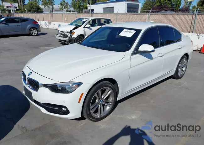 WBA8B9C3XHK886316: 43019262