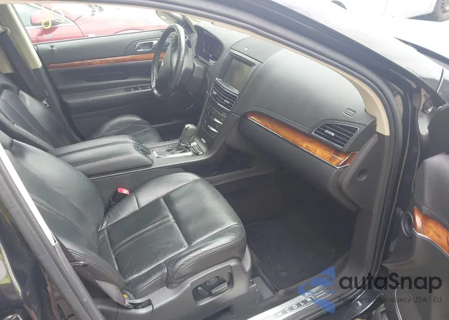 2LMHJ5AT9EBL52117: 43020706