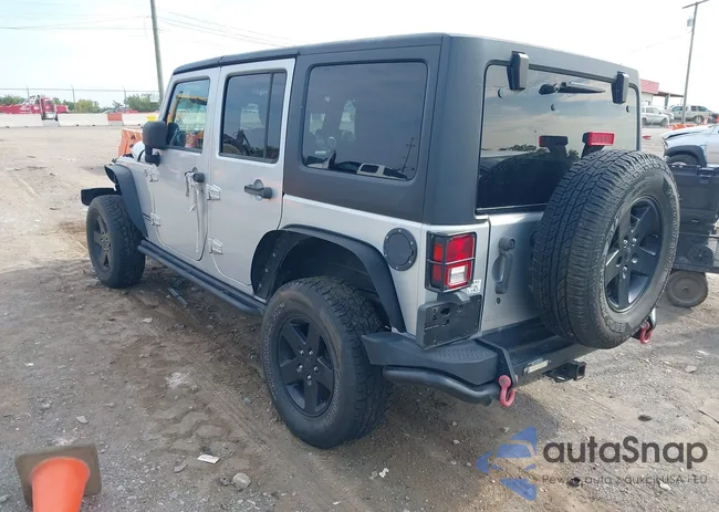 1C4BJWFG3CL211984: 43019892