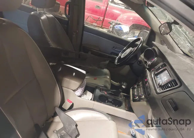 KNDMB5C16H6326956: 43020252