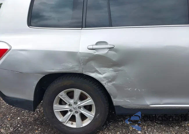 5TDBK3EH3CS111128: 43021308